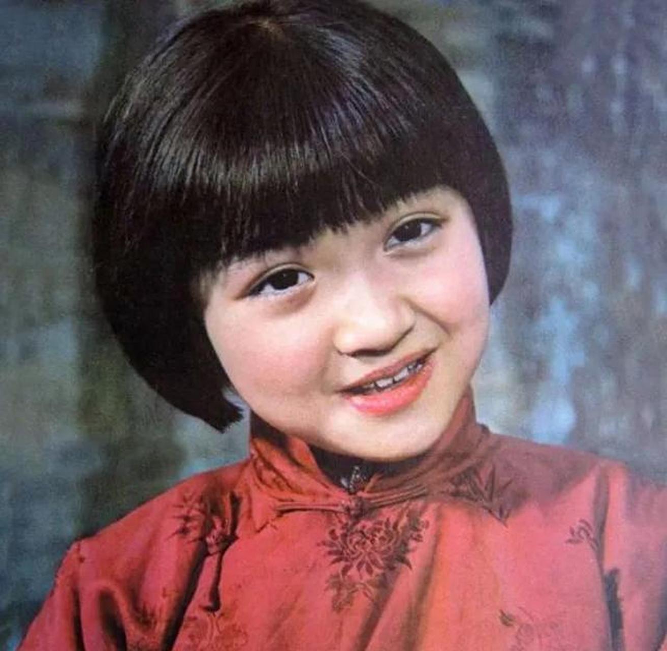 《城南旧事》中的小英子沈洁曾红遍全国!岁月流转,如今的她怎样了?