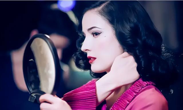 蒂塔:将脱衣舞跳成了艺术,拒绝王子,让男人痴迷也让女人喜欢