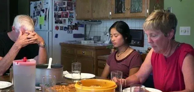网红安娜的"被遗弃"之谜
