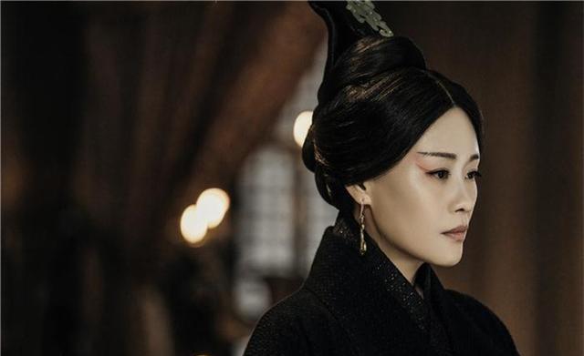 这人如果不背叛,扶苏将会登上皇位,不会白白便宜了秦二世胡亥