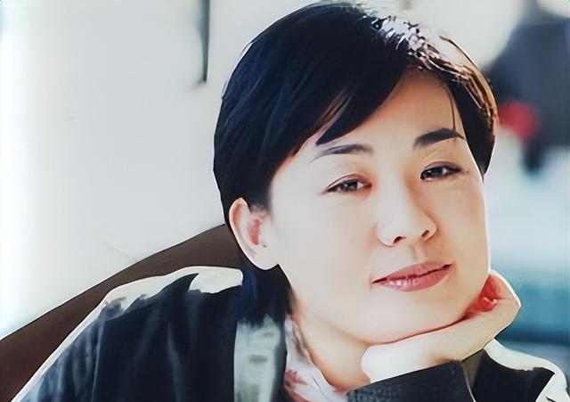 法籍华裔女演员丛珊:因《牧马人》走红,一婚嫁演员,二婚嫁导演