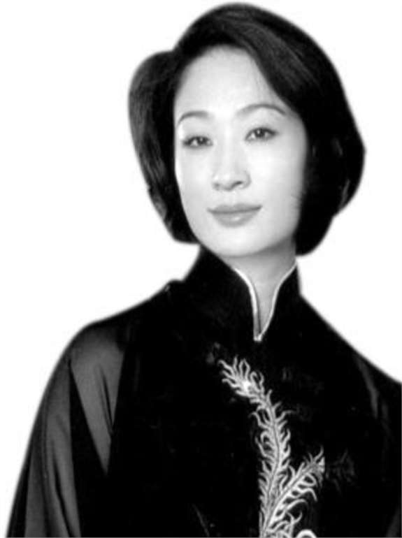 李海燕:河北秦皇岛走出的京剧名家,嫁给二婚丈夫现在怎样了