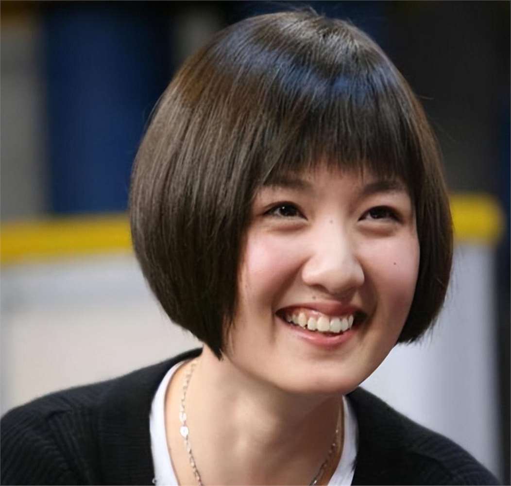 童星蒋小涵:嫁平凡丈夫,36岁坚持高龄生子,事业家庭双丰收