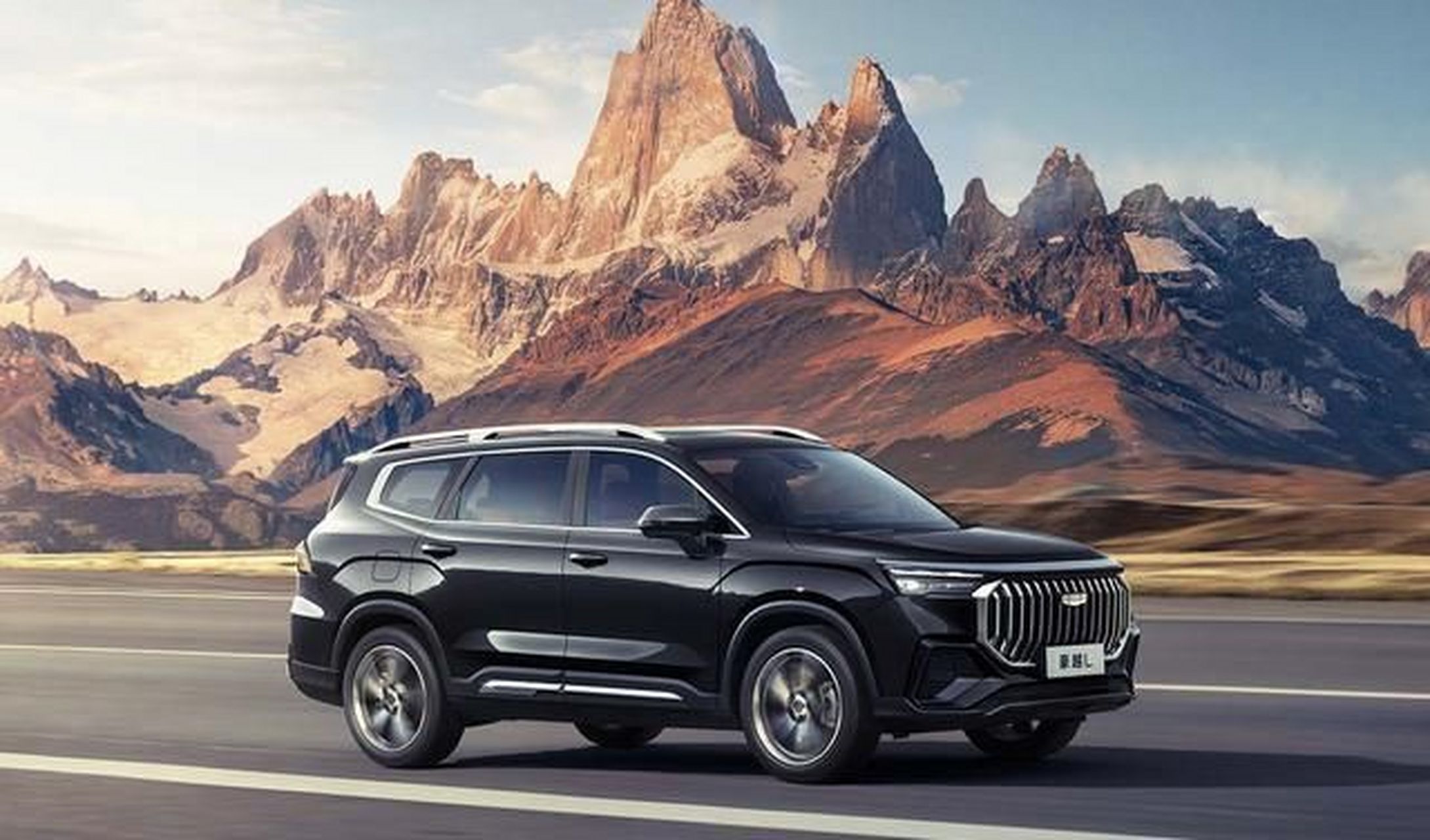 吉利豪越l以12万起售价杀入中型suv市场,搭载7速湿式双离合变速箱,百