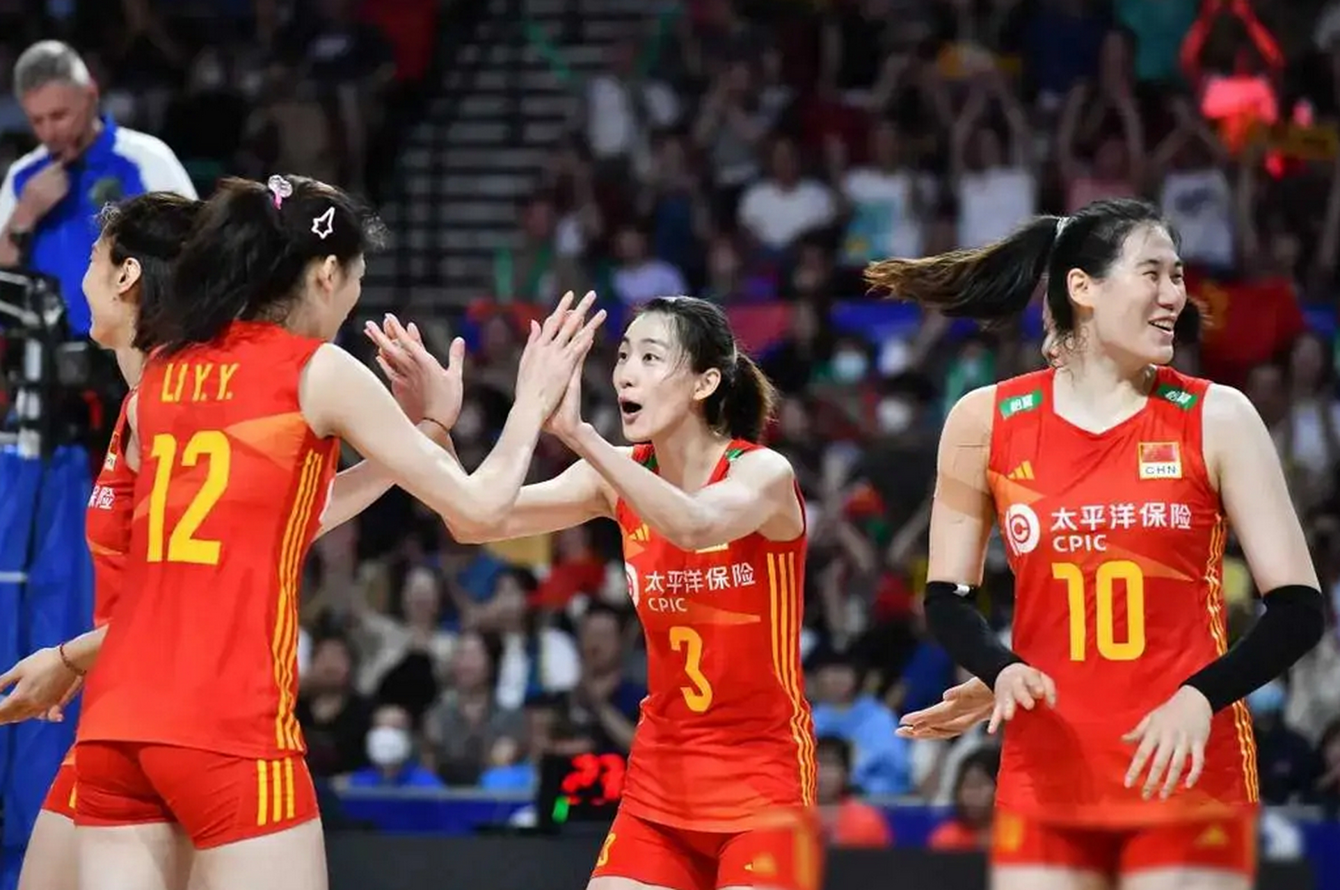 意大利女排豪华阵容亮相vnl澳门站,展现霸主地位.