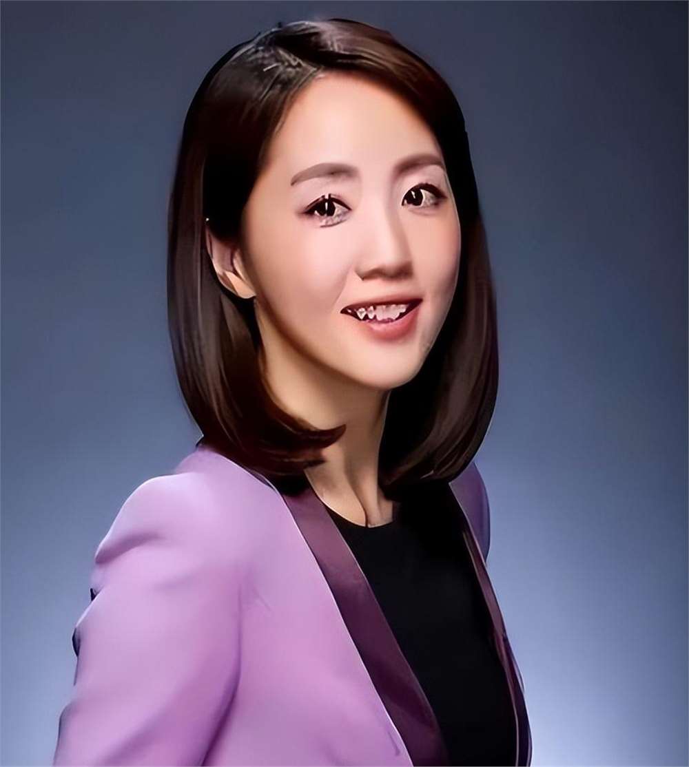 央视气象女神杨丹:40岁为普通丈夫生儿子,是我人生中明智的选择