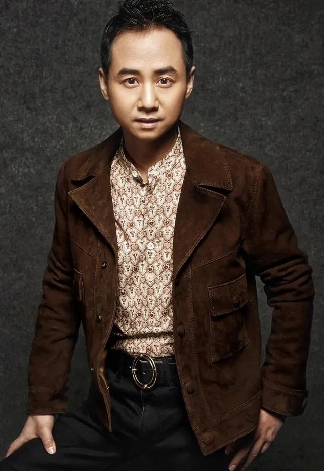 苇青:和老公育有一儿一女,60岁才开始拍戏,儿子也是演员