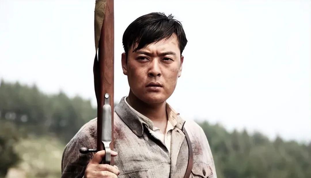 "魏和尚"张桐:从抑郁深渊到荧幕巅峰,他如何用演技征服观众?