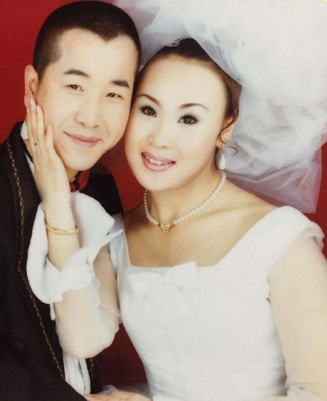 王小利有几任妻子图片