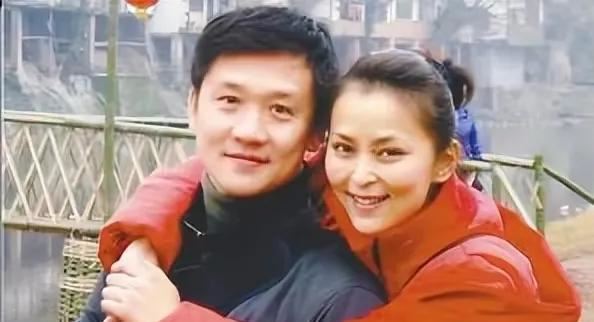 黄志忠老婆柯蓝怀孕照图片