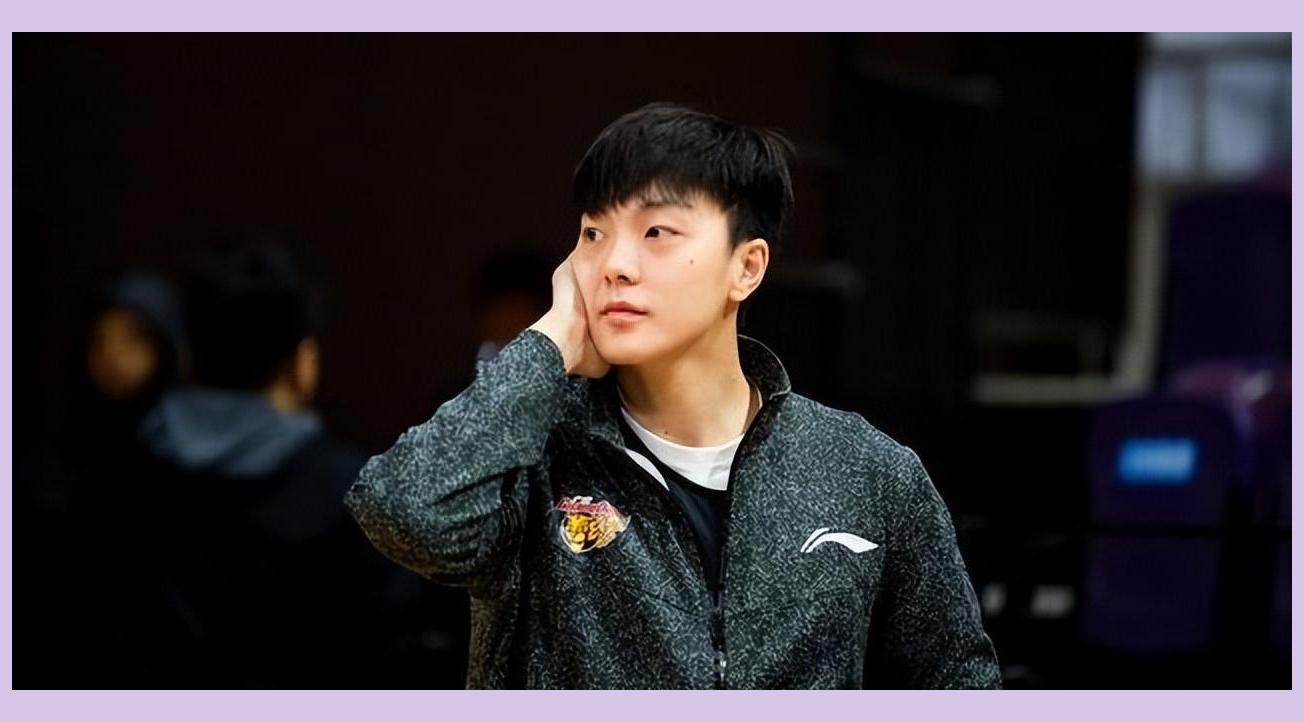 胡明轩赴美特训新发型瞩目,回归男篮国家队可能性大!