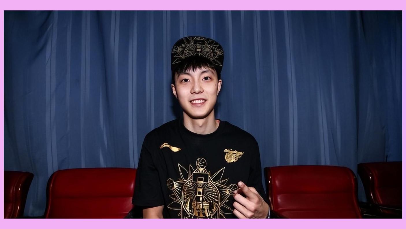 胡明轩赴美特训新发型瞩目,回归男篮国家队可能性大!