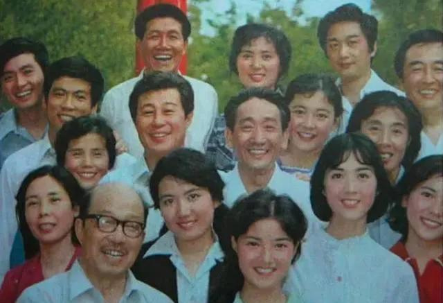 演员任冶湘:20岁一炮而红,嫁普通丈夫,如今咋样了?