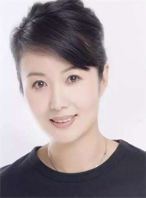 演员赵君现任妻子图片