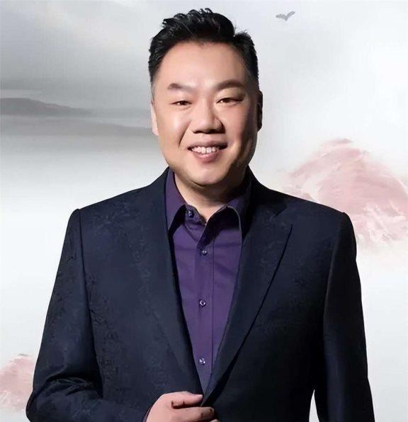 知名演员姜超娶胖媳妇:结婚时连洗衣机都没有,不过蜗居生活很幸