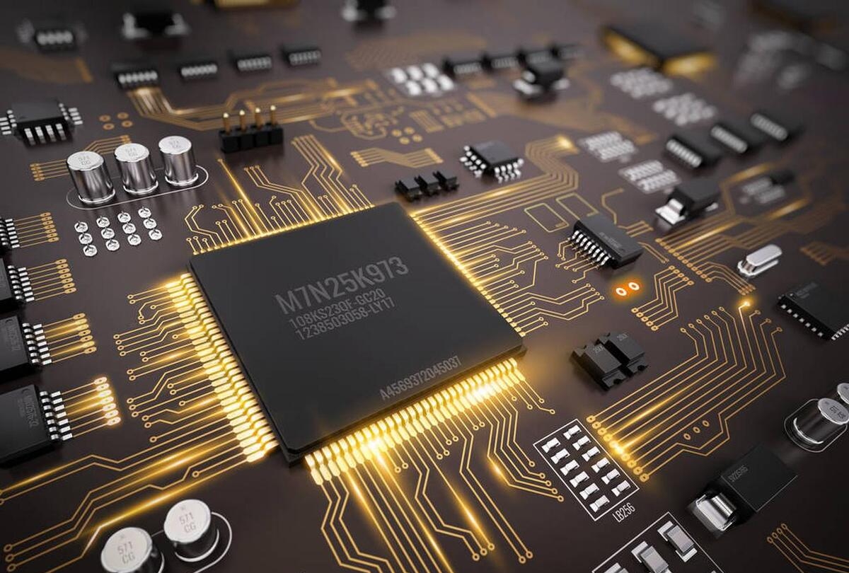 华为前高管感慨:造5纳米芯片如登天难十倍!