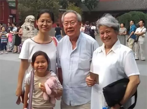 歌手郭淑珍:李谷一的老师,46岁高龄给小丈夫高龄生子