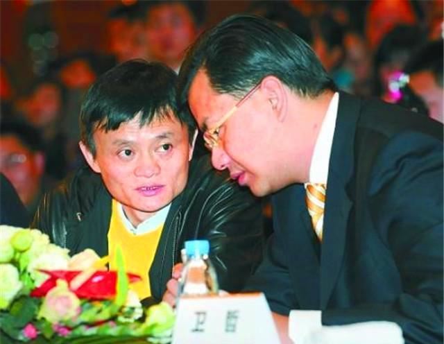回顾卫哲:32岁做阿里总裁,36岁成阿里一把手,为何最终惨淡出局