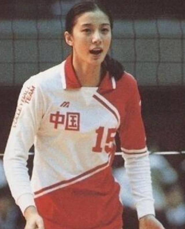 案件回顾:前女排队员王怡退队前往海外,现在怎么样了?