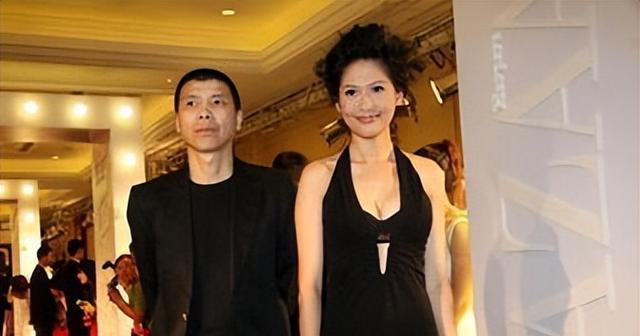 冯小刚与沈星夜宿八小时,看到徐帆的态度,才明白她是真精明