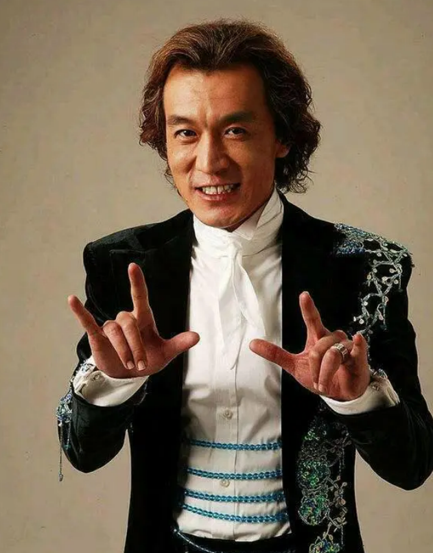 案件回顾:李咏:年年体检却身患癌症,决定葬在美国