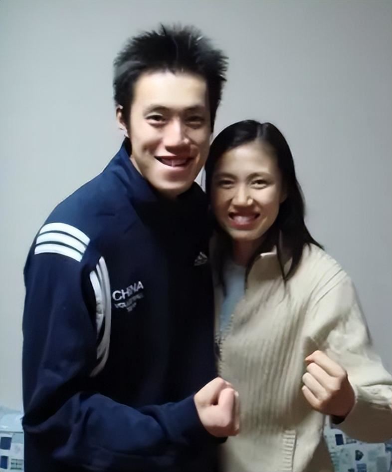 女排周苏红,再婚之后也不忘记前夫:你就是我的亲弟
