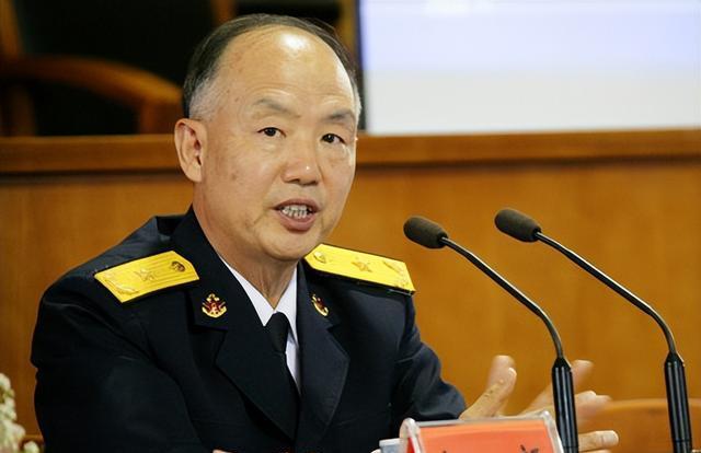 海军少将杨毅回忆:戏称要造12艘航母,美国惊呼中国将瓜分太平洋