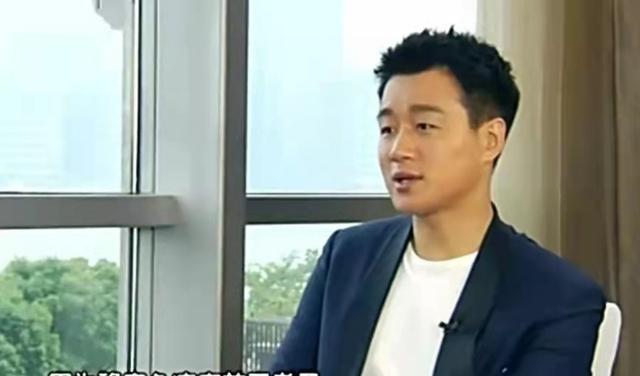 佟大为:娶老师妻子关悦8年生3胎,住2亿四合院,如今生活幸福