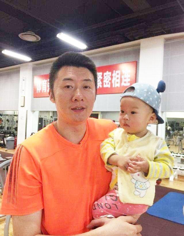 袁志带队出征世联赛总决赛!女排的幕后英雄,与妻子分居的泪与痛