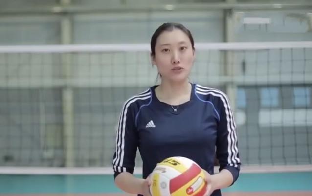 袁志带队出征世联赛总决赛!女排的幕后英雄,与妻子分居的泪与痛