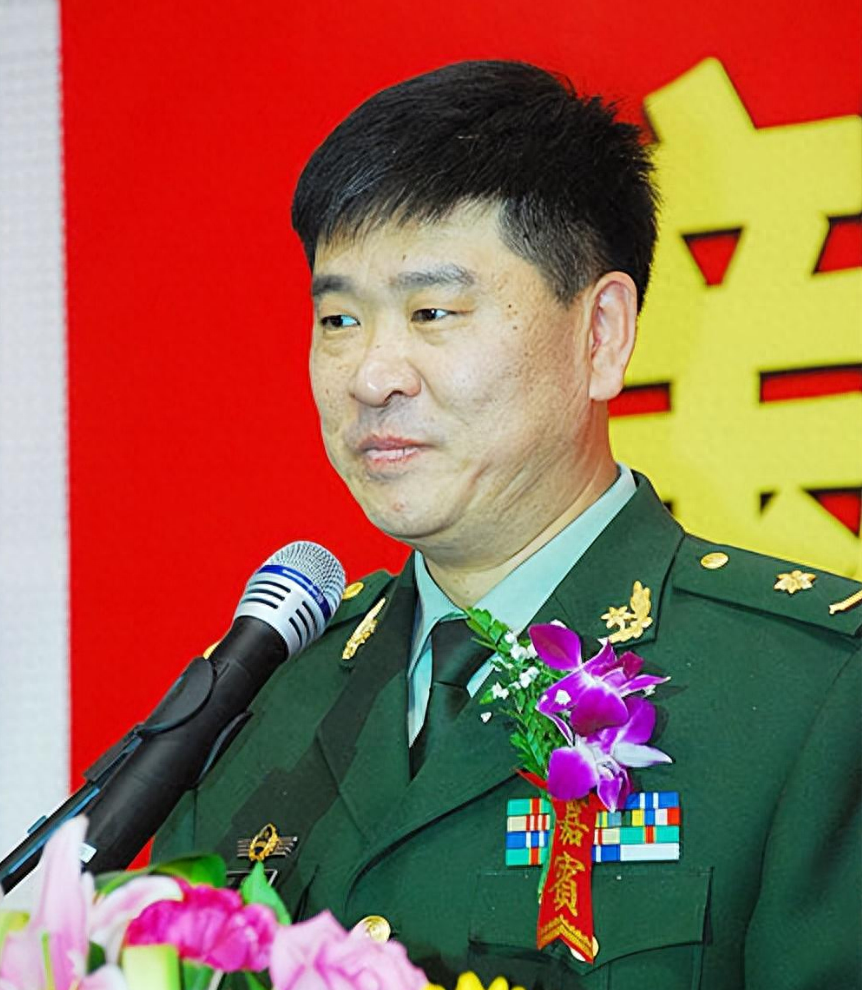 邹德江:侯宝林的徒孙,模仿单田芳简直惟妙惟肖,他是如何凉的?