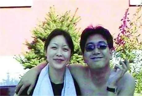 "央视才子"水均益弃患病妻不顾,娶小13岁老婆,女儿却力挺父亲