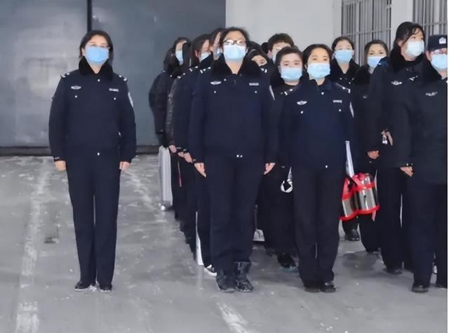 女子监狱没有男性,为何每年都有很多人怀孕?监狱长终于道出缘由