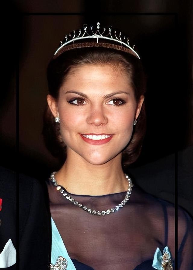 瑞典王子菲利普:长相神似超人很帅,被姐姐"抢"了王位从不抱怨