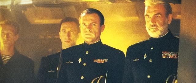 电影《猎杀红色十月号》中的战争冒险悬疑