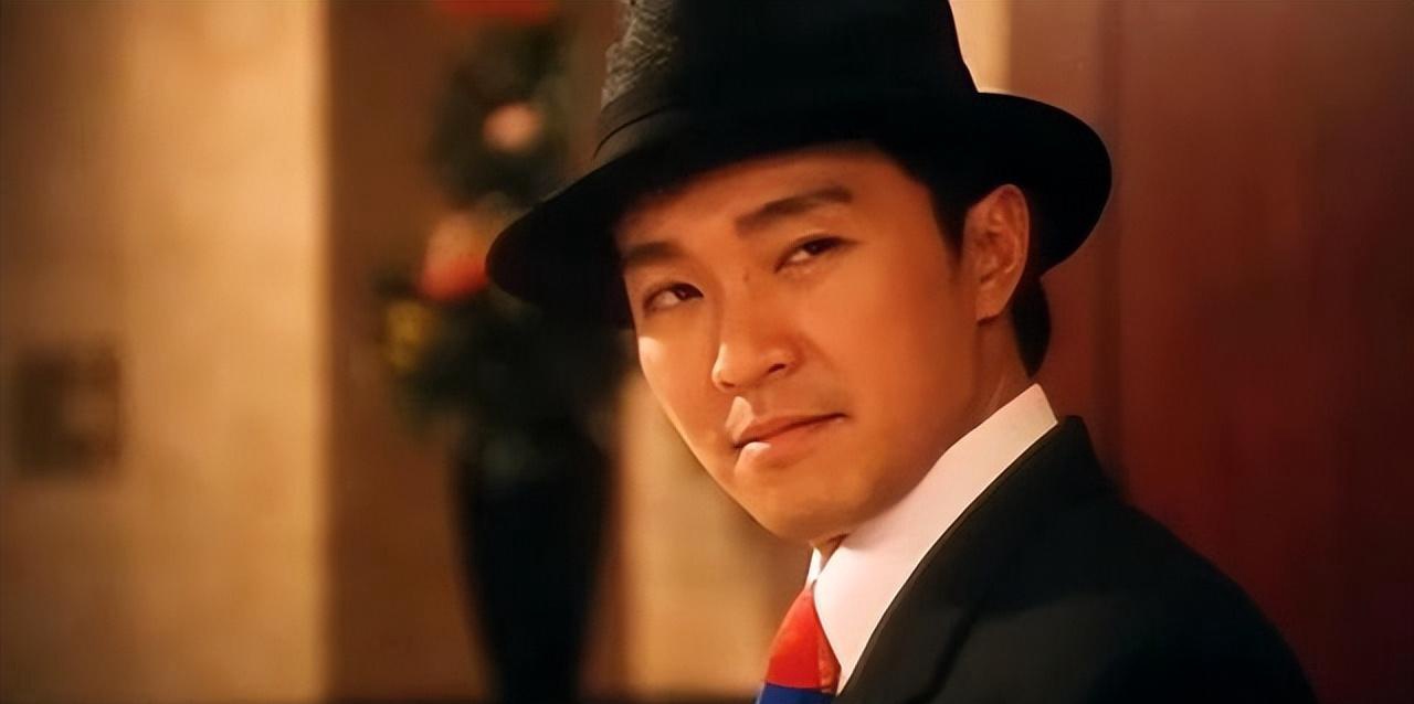 甘比与周星驰罕见同框,合照曝光令人羡慕,网友:劝星爷再演几部