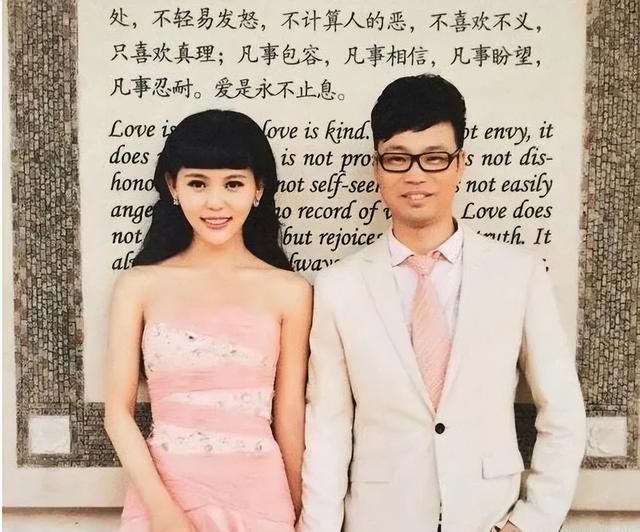 要钱没钱,要貌没貌!5位丑男演员,娶的老婆咋一个比一个漂亮?