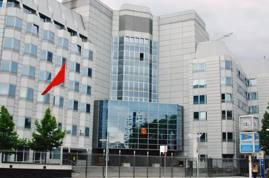 哈贝克刚走,德国外交部就对华发难,要求中国遵守"南海仲裁"