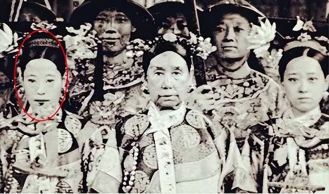 隆裕太后生活富裕,又没有疾病,为何在清帝退位第二年就离世了?