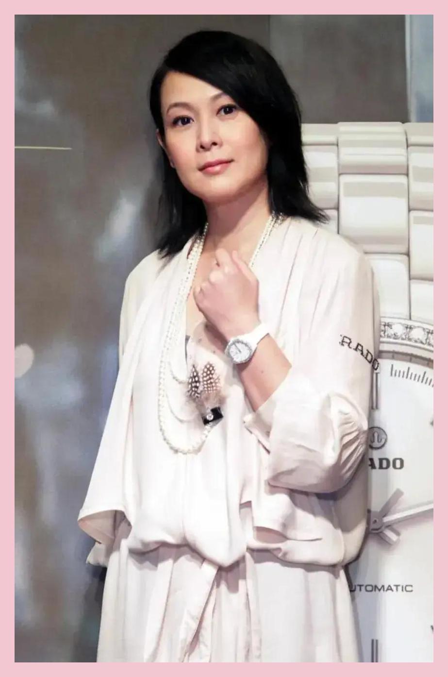 "奶茶"刘若英,演"结婚狂"方小萍,46岁高龄生子,至今很幸福