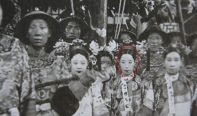 隆裕太后生活富裕,又没有疾病,为何在清帝退位第二年就离世了?