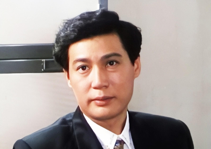 李光英
