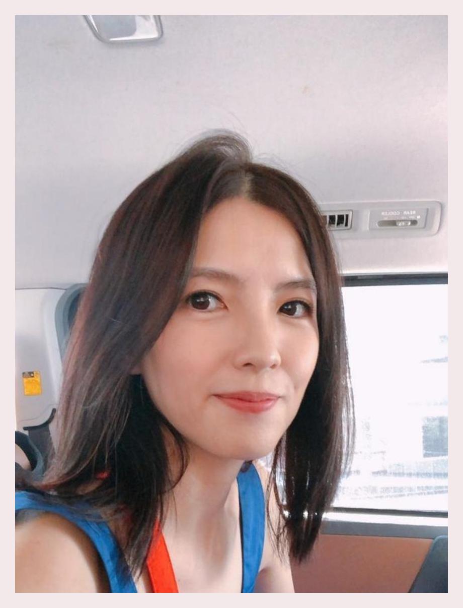 郭美美被骗签霸王合约,赔偿违约金50万,晒美照身材苗条纤细