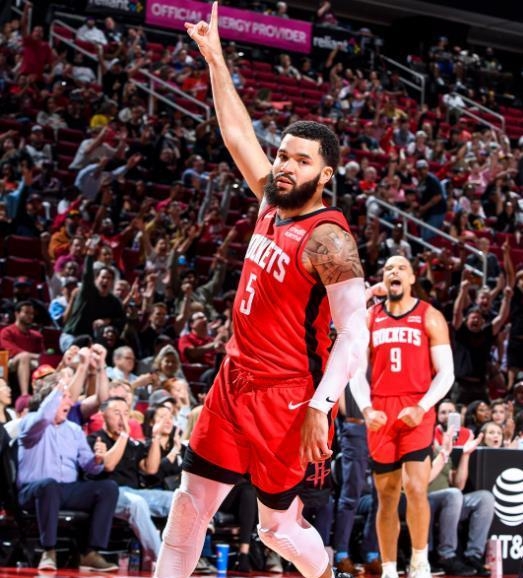 火箭队连续引援,薪资总额已超帽!去年草率送大合同,如今酿苦果