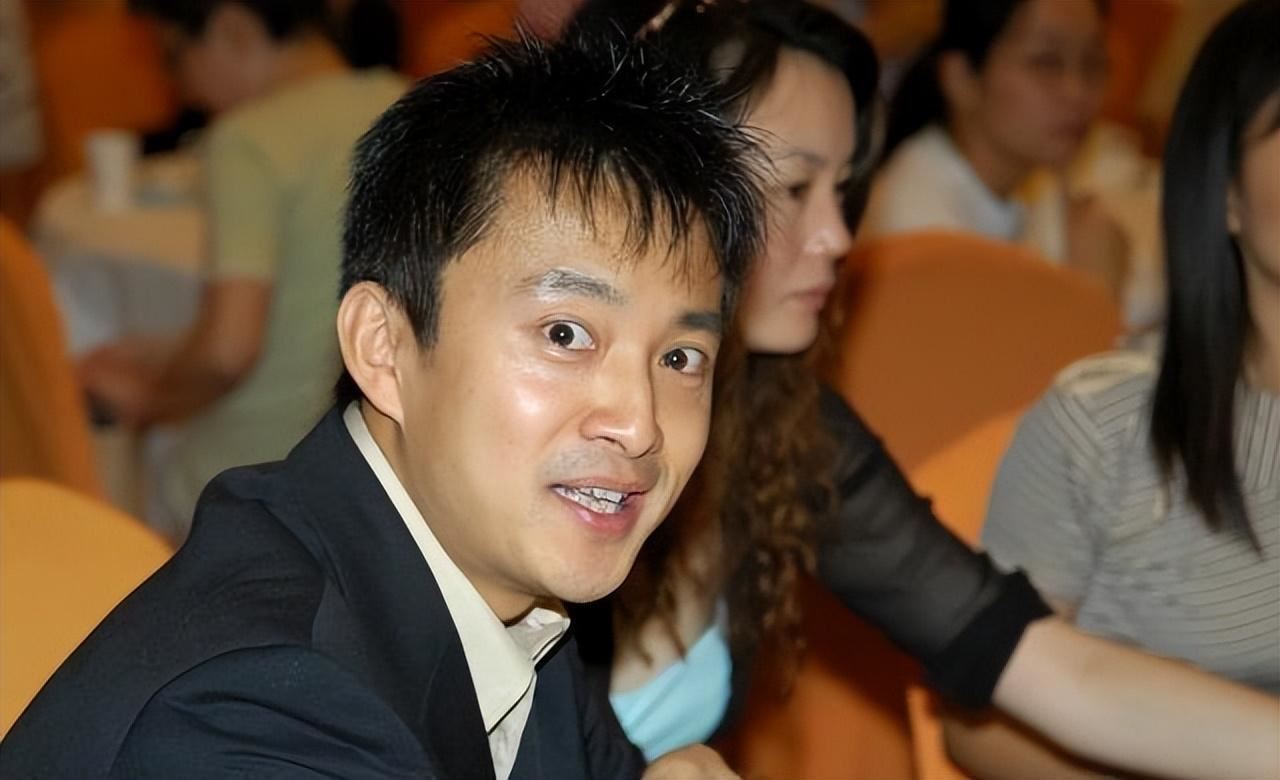 亚宁:曾是央视帅气主持人,爆火后"隐退"的他,如今已功成名就