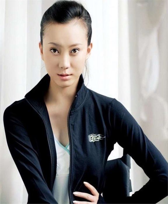 刘岩:插足3婚央视导演,摔成瘫痪令张艺谋愧疚,现今成人生赢家