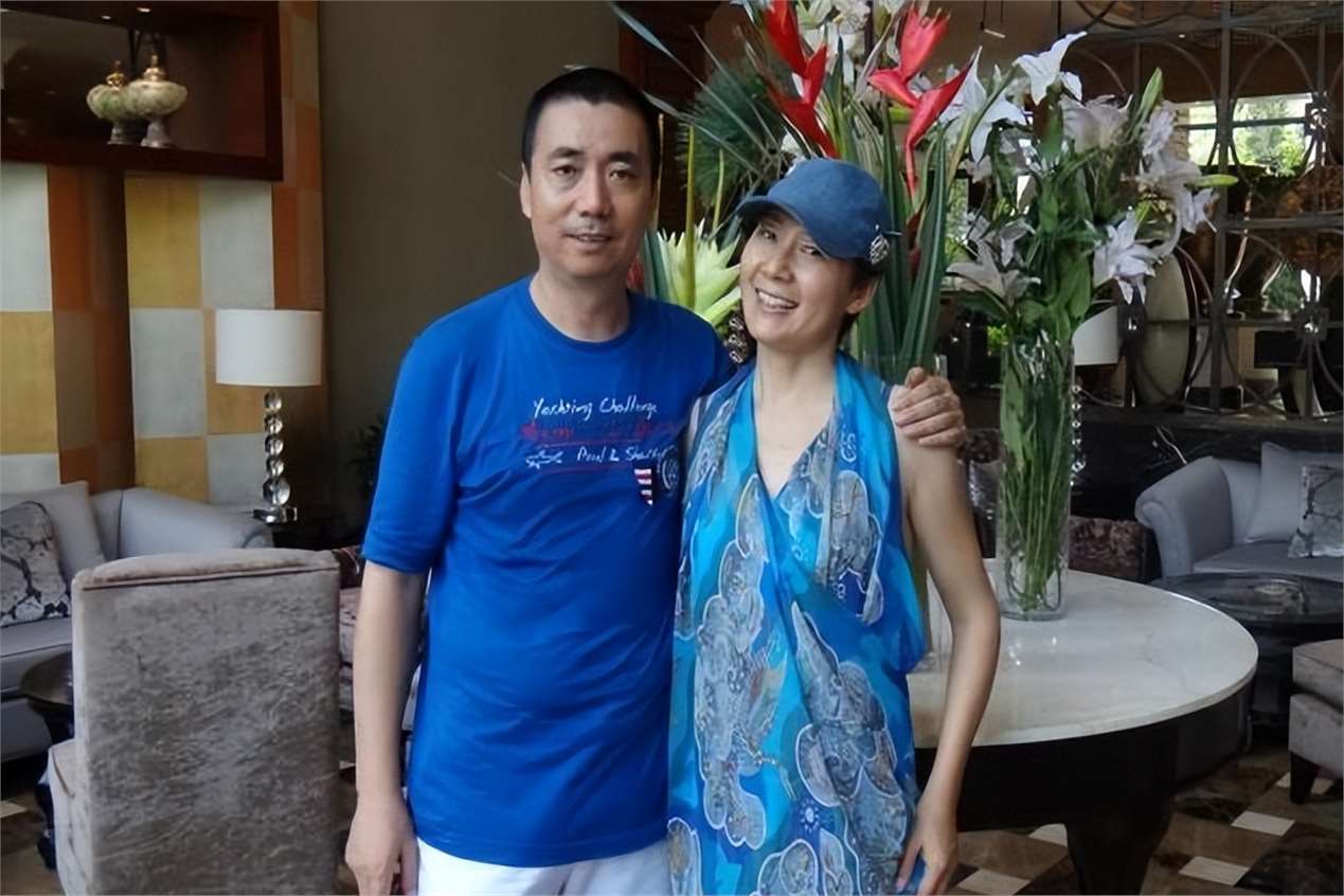 演员范明:娶大6岁的妻子厉玲,结婚25年生一女,现在状况如何