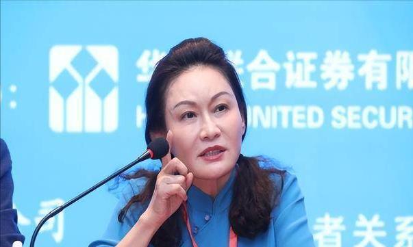 山东女首富赵燕:20元的东西卖到5000元,身价555亿