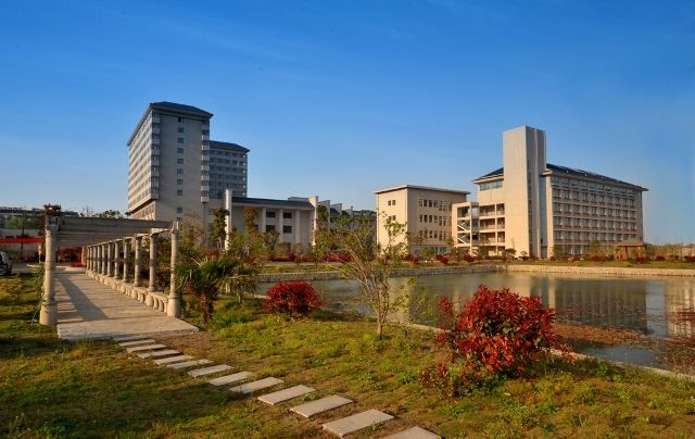 国内唯一1所烟草大学,并入985名校后,却被人遗忘