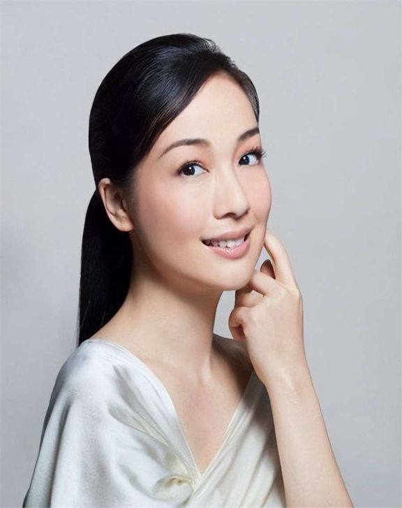 江美仪:百年润发广告女神,从亚视到如今无线,中年生活更丰富
